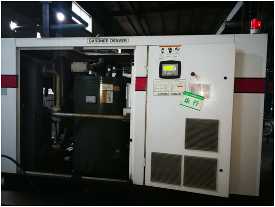 由于油品問題導(dǎo)致油氣分離器壓差高，空壓機潤滑油結(jié)膠，油濾堵塞，機器高溫報警(圖5)